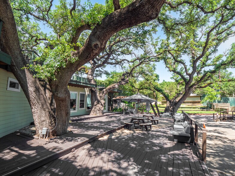 More Photos Of 13001 W Highway 71, Austin Storefront Retail Office For Sale