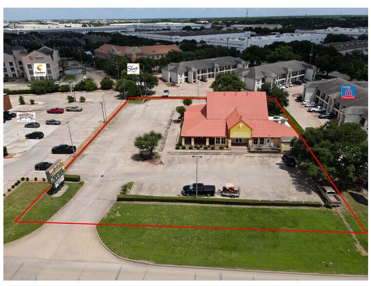 More Photos Of 12821 Southwest Fwy, Stafford Restaurant For Sale