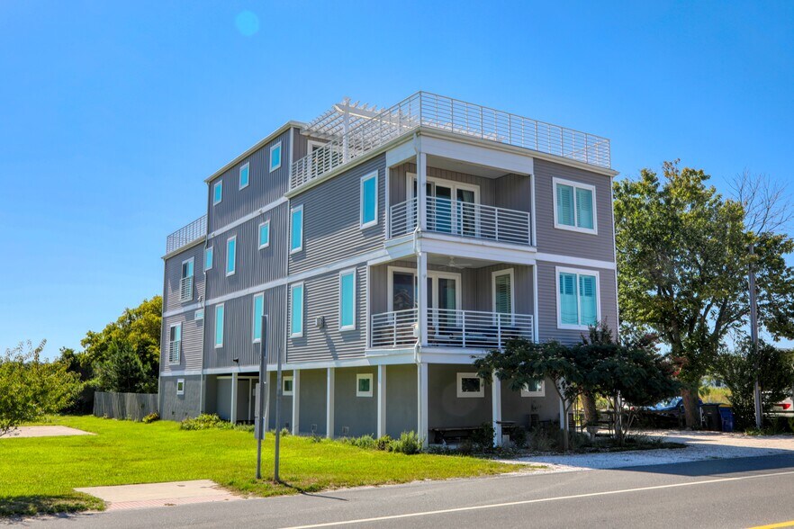 Primary Photo Of 205 E Savannah Rd, Lewes Specialty For Sale