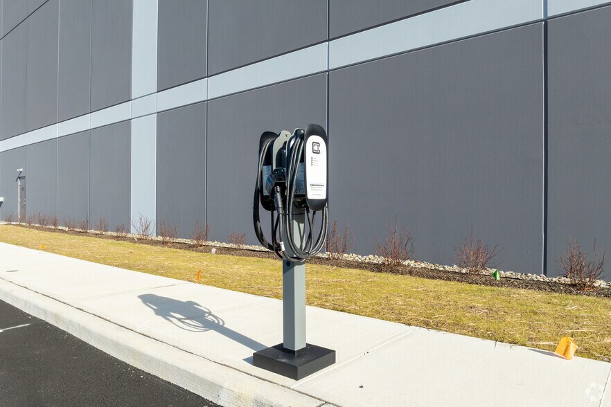 More Photos Of 85 Main St, Spotswood Industrial For Sale