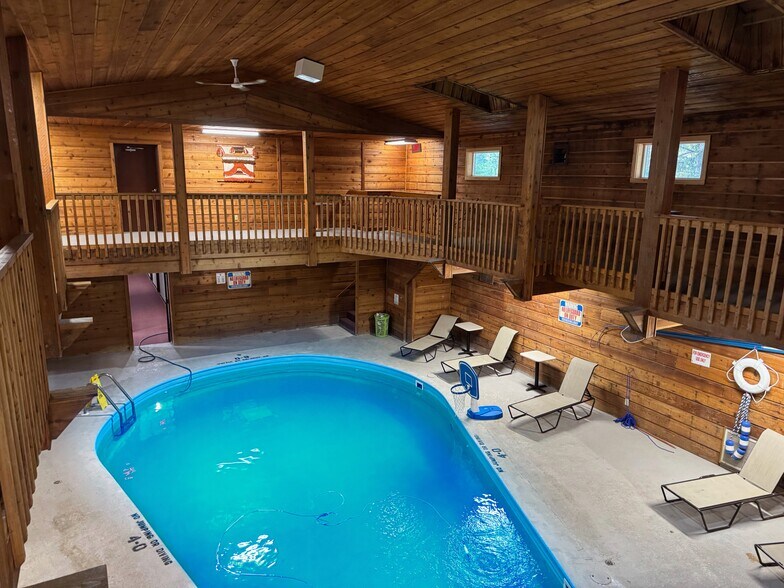 More Photos Of 9966 N State Road 27, Hayward Hotel For Sale