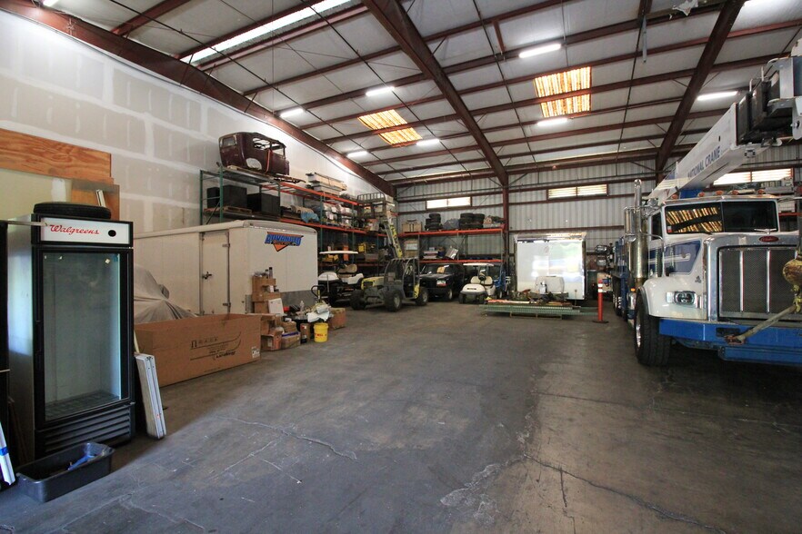 More Photos Of 94-059 Leokane St, Waipahu Warehouse For Lease