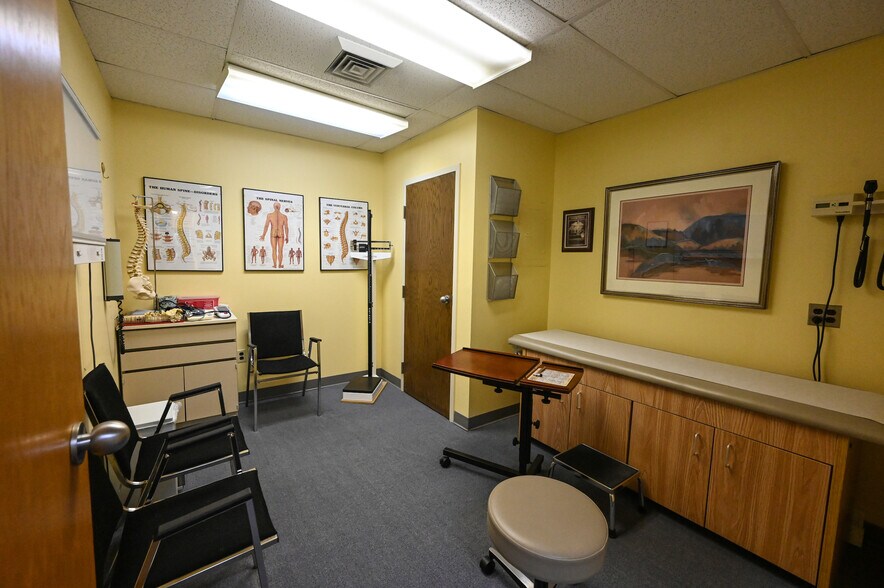 More Photos Of 3301 Woodburn Rd, Annandale Medical For Sale