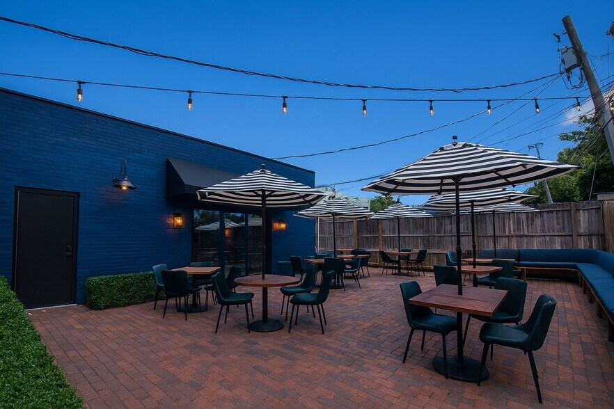 More Photos Of 1788-1792 SW 8th St, Miami General Retail For Sale