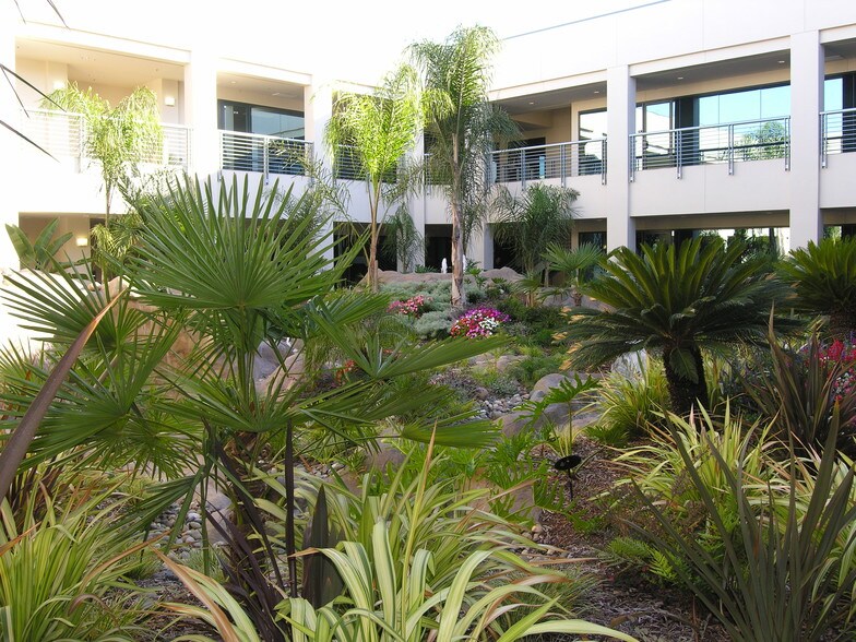 More Photos Of 300 Harding Blvd, Roseville Office For Lease