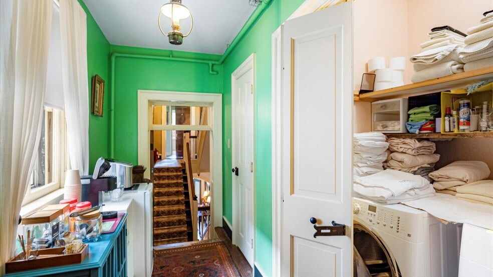 More Photos Of 637 Washington Blvd, Baltimore Hospitality For Sale