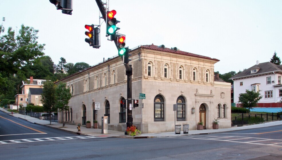 More Photos Of 2 S Broadway, Tarrytown Restaurant For Sale