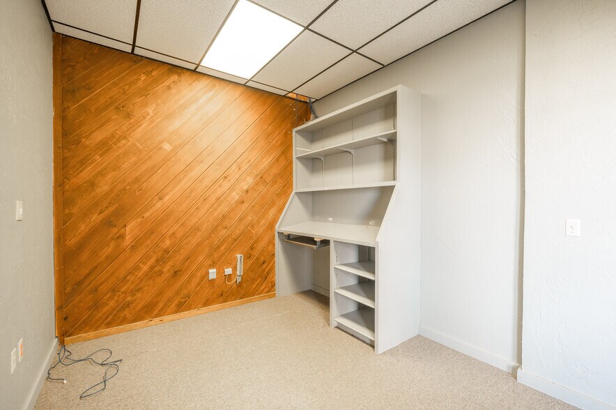 More Photos Of 17602 Highway 145, Dolores Warehouse For Sale