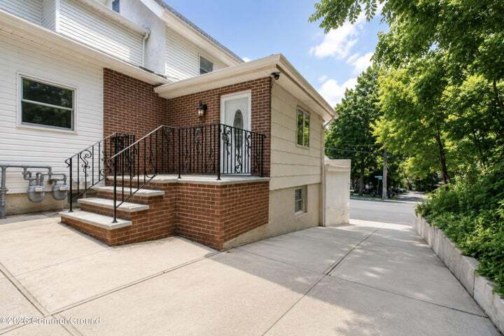 More Photos Of 1299 Richmond Rd, Staten Island Freestanding For Sale