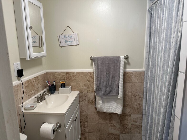 More Photos Of 614 Oak Ave, Clearwater Apartments For Sale