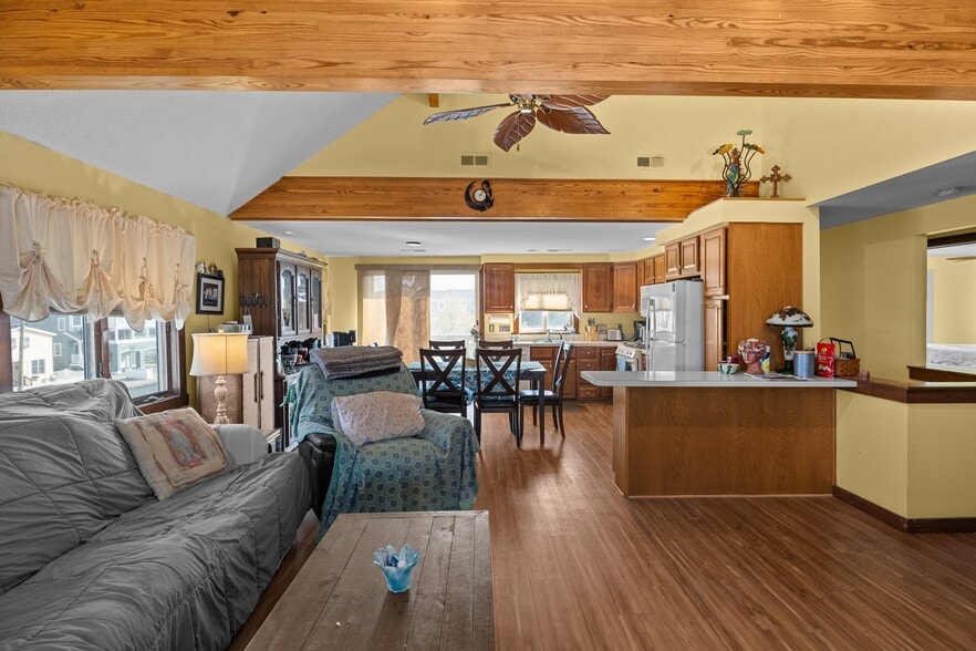 More Photos Of 512 Long Beach Blvd, Surf City Restaurant For Sale