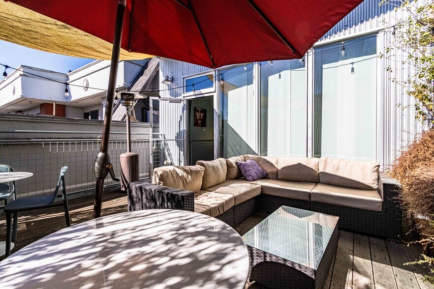 More Photos Of 6940 Burnett St, Sebastopol Office For Sale