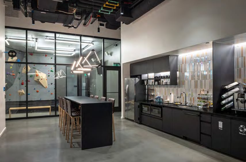 More Photos Of 550 106th Ave NE, Bellevue General Retail For Lease