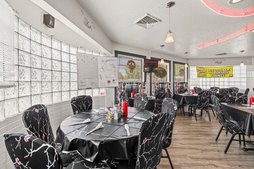 More Photos Of 601 Main St, Junction City Restaurant For Sale