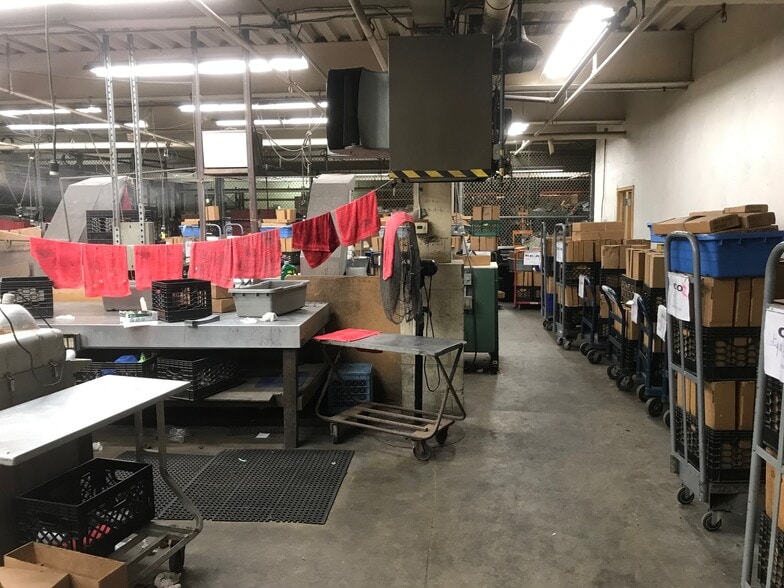 More Photos Of 1 Testa Pl, Norwalk Warehouse For Lease