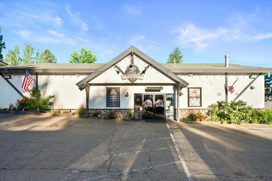 More Photos Of 40827 Stone Rd, Big Bear Lake Freestanding For Sale