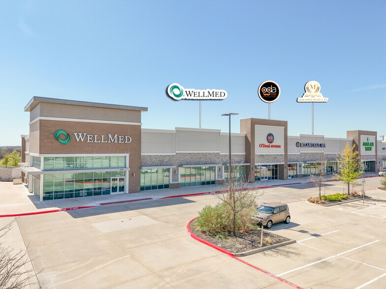 More Photos Of 1620 N Hardin Blvd, McKinney Storefront For Sale