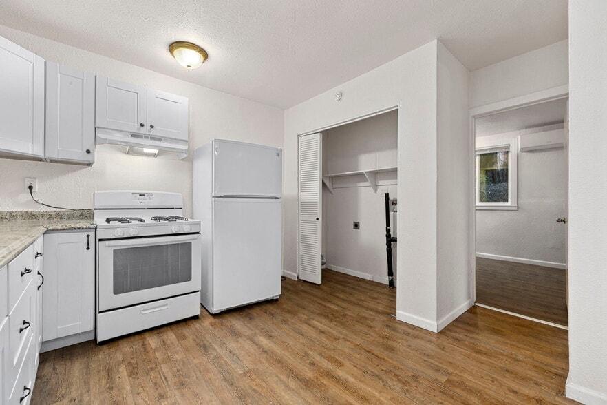 More Photos Of , Willits Unknown For Sale