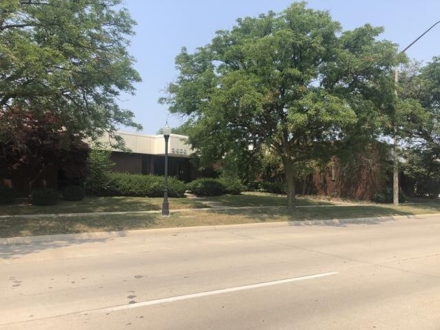 More Photos Of 3620 Biddle Ave, Wyandotte Medical For Sale