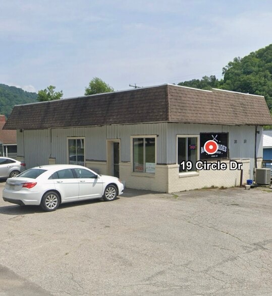 Primary Photo Of 401 Justice Ave, Logan Office For Lease
