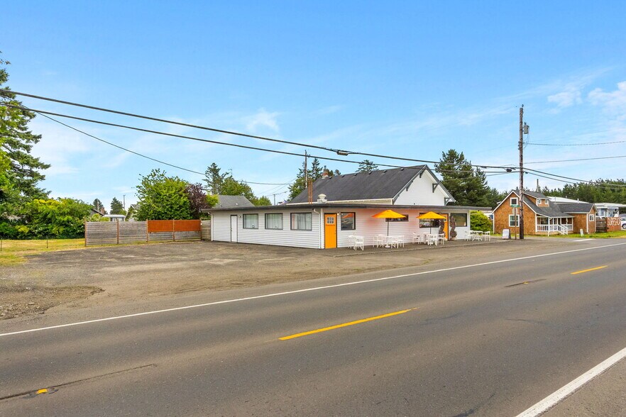More Photos Of 402 Montesano St, Westport Flex For Sale