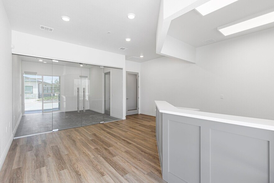 More Photos Of 7630 Dowdell Rd, Spring Office For Sale