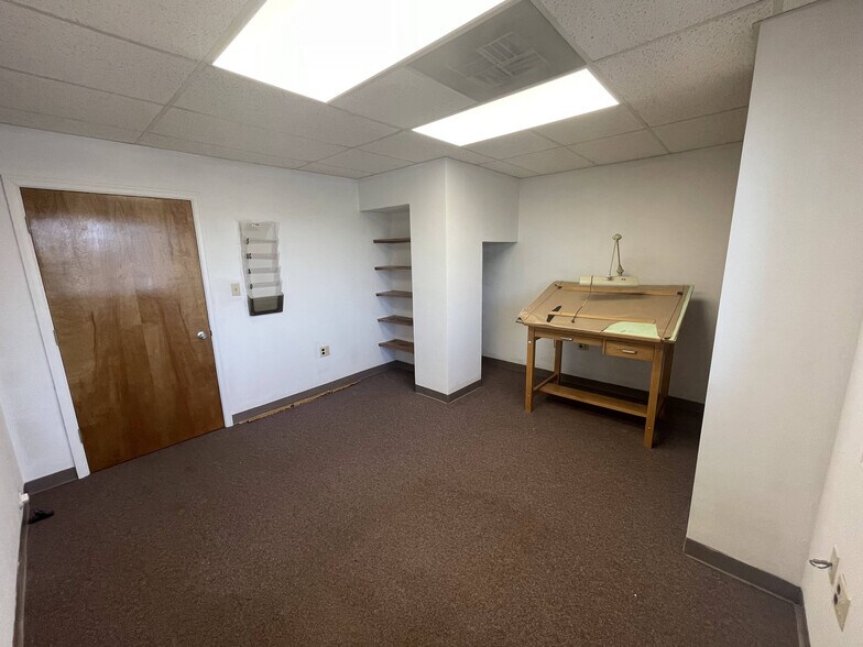 More Photos Of 57 Construction Ln, Fishersville Industrial For Lease