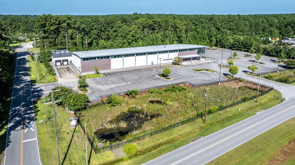 More Photos Of 553 US-70 W, Havelock Freestanding For Lease