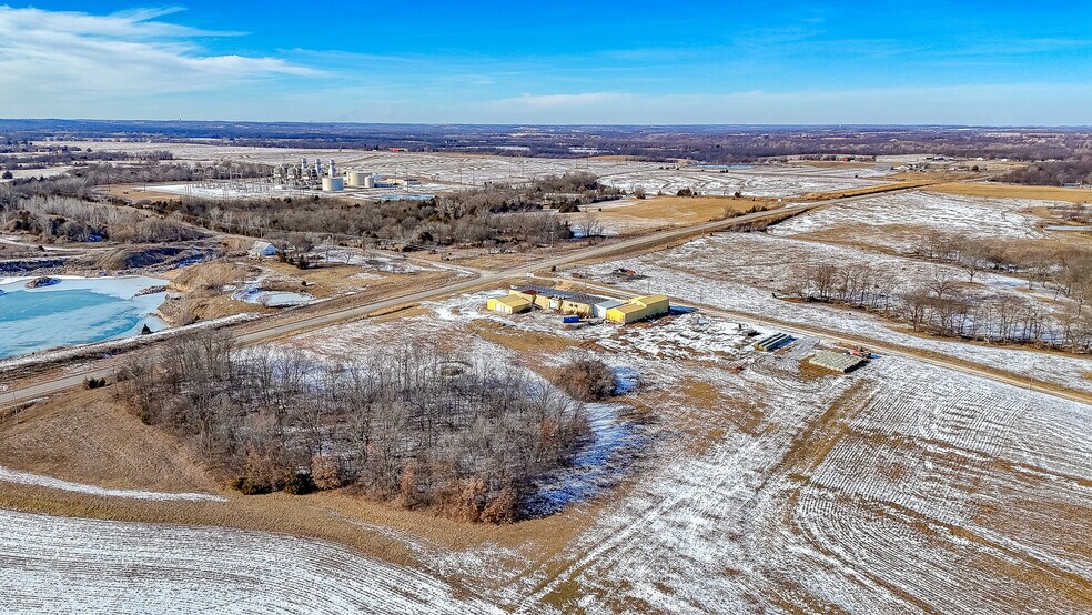 More Photos Of 1292 SW 125th Rd, Holden Light Manufacturing For Sale
