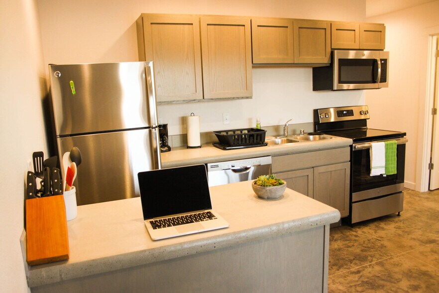 More Photos Of 420-522 F St NE, Quincy Apartments For Sale