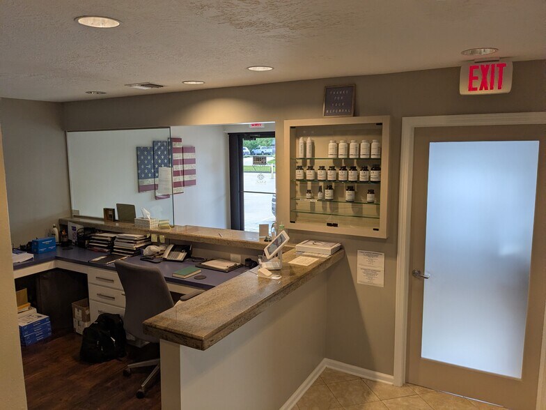 More Photos Of 12325 Scarsdale Blvd, Houston Medical For Sale