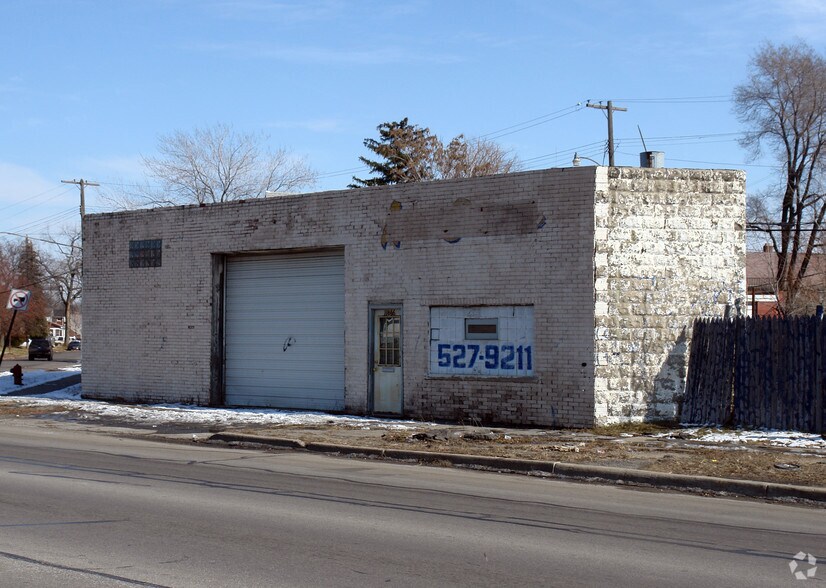 More Photos Of , Detroit General Retail For Sale