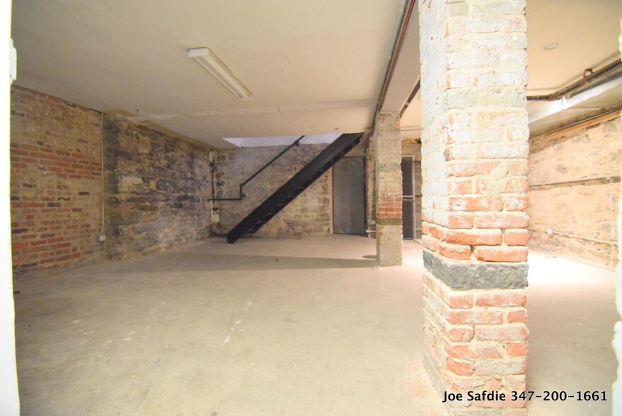 More Photos Of 154 Stanton St, New York Storefront Retail Residential For Lease