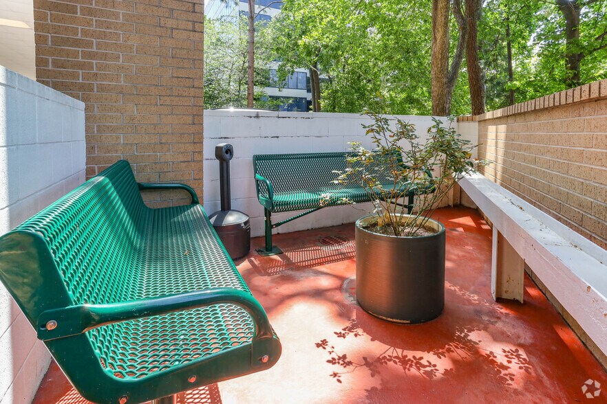 More Photos Of 550 Post Oak Blvd, Houston Office For Lease