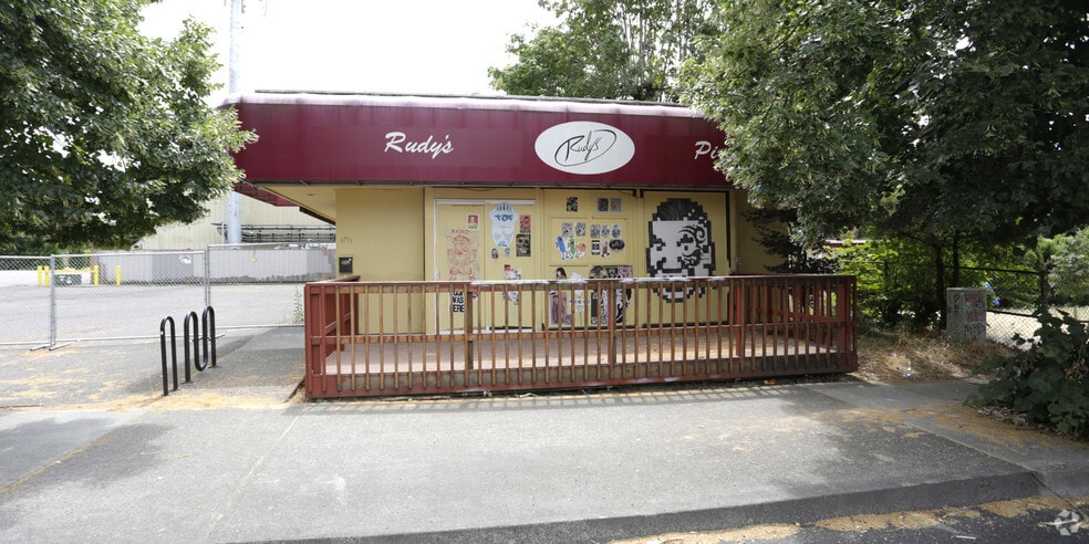 More Photos Of 4716 SE Powell Blvd, Portland Storefront Retail Office For Lease