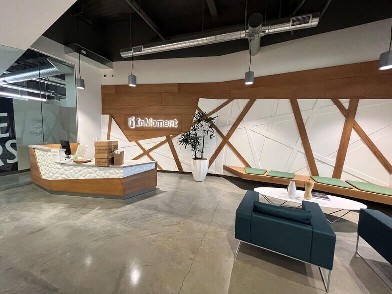 More Photos Of 10355 S Jordan Pky, South Jordan Office For Lease