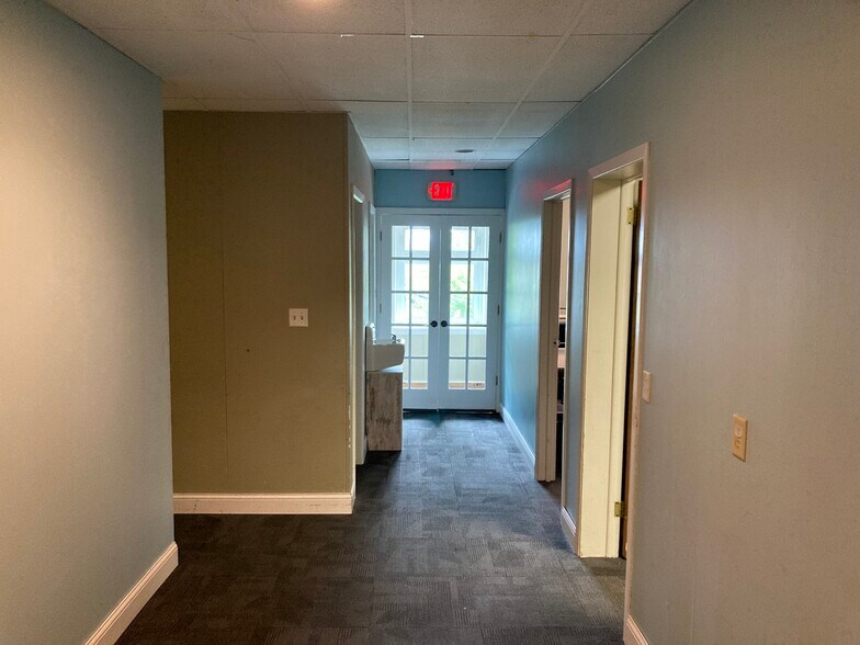 More Photos Of 1522 Superior St E, Duluth Medical For Sale