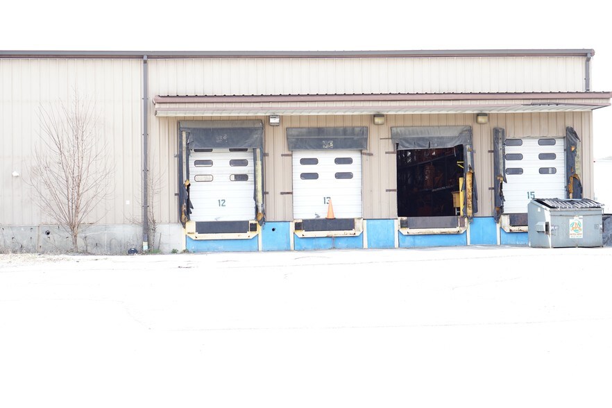 More Photos Of 10-14 Tucker Dr, Poughkeepsie Warehouse For Lease