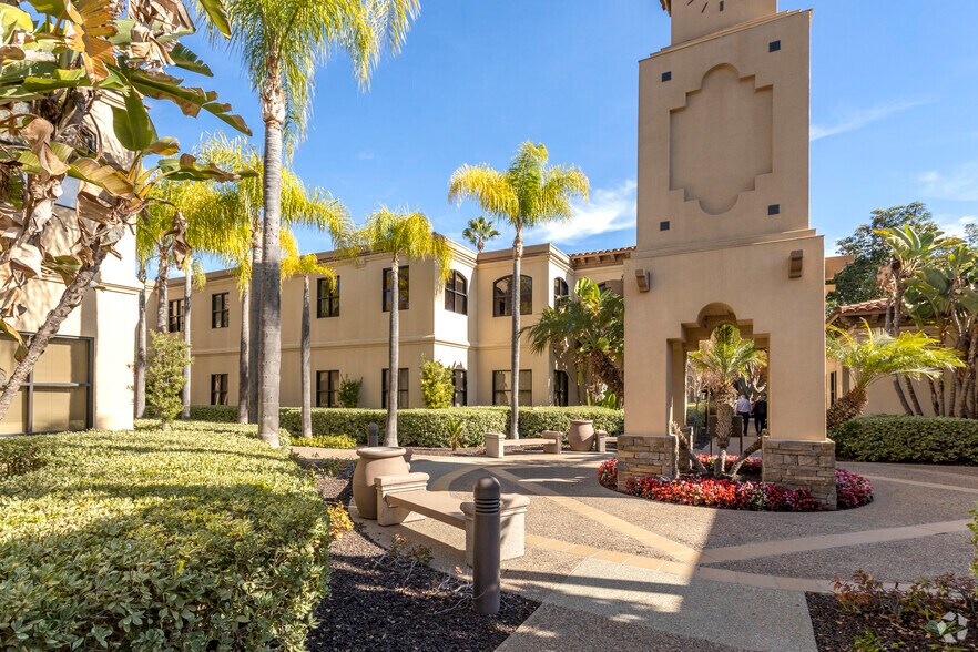 More Photos Of 15721-15725 Pomerado Rd, Poway Medical For Lease