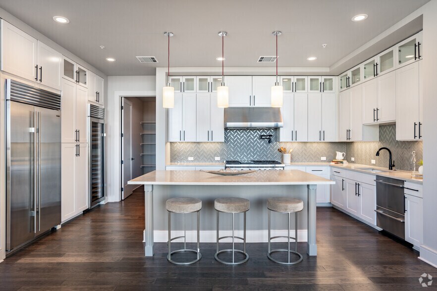 More Photos Of 909 Bannock St, Denver Apartments For Lease