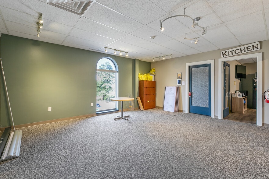 More Photos Of 1506 Staples Mill Rd, Richmond Office For Sale