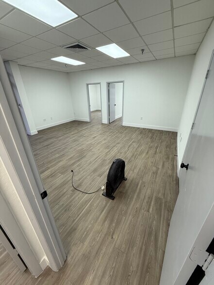 More Photos Of 10784 Satellite Blvd, Orlando Warehouse For Lease