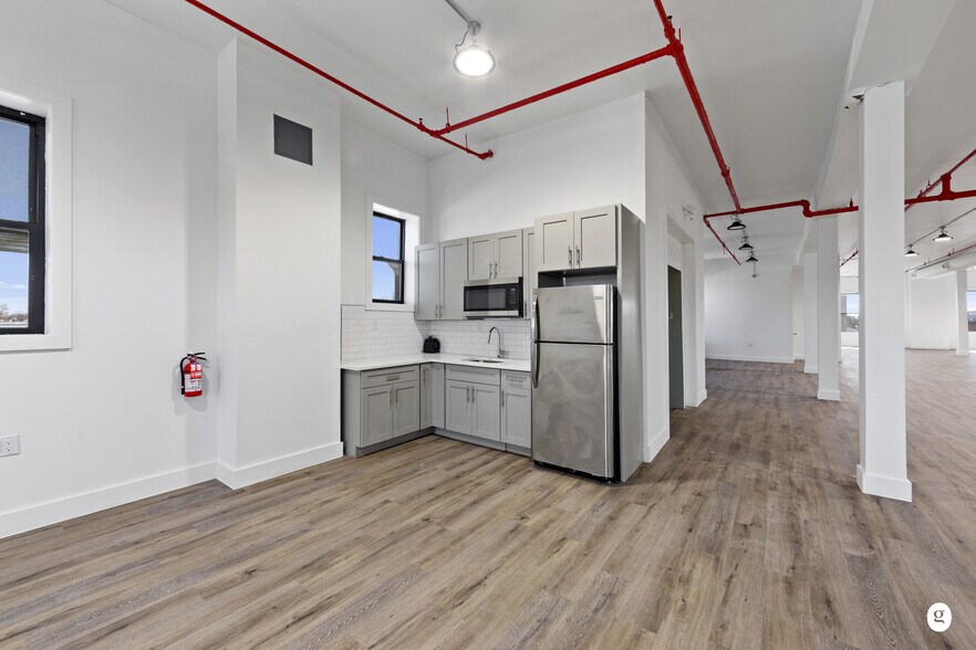 More Photos Of 3038 Atlantic Ave, Brooklyn Storefront Retail Office For Lease