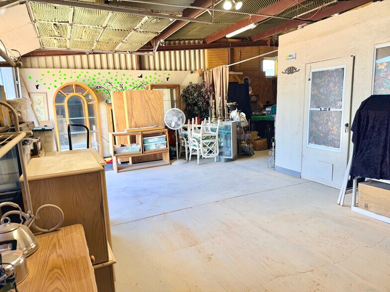 More Photos Of 15329 S Sunland Gin Rd, Arizona City Auto Repair For Sale