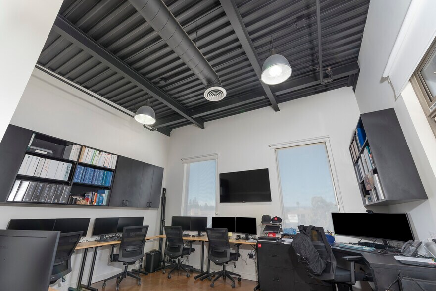 More Photos Of 1108 Sartori Ave, Torrance Office Residential For Sale
