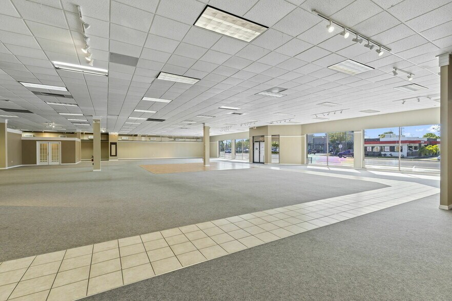 More Photos Of 1610 US Highway 1, Vero Beach Freestanding For Lease