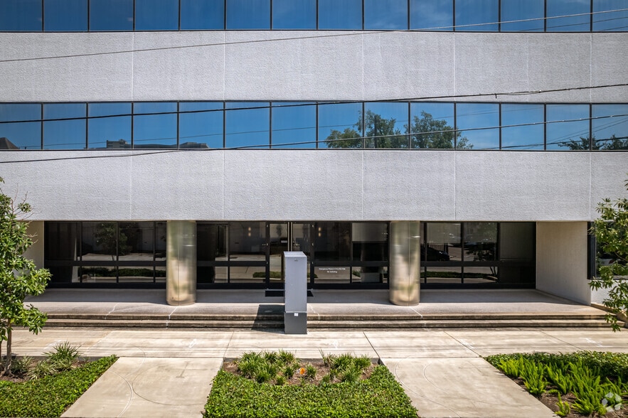 More Photos Of 3131 Eastside St, Houston Office For Lease
