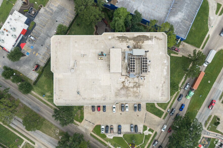 More Photos Of 7600 W Tidwell Rd, Houston Office For Lease