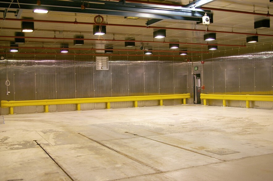 More Photos Of 4600 Ironton St, Denver Industrial For Sale