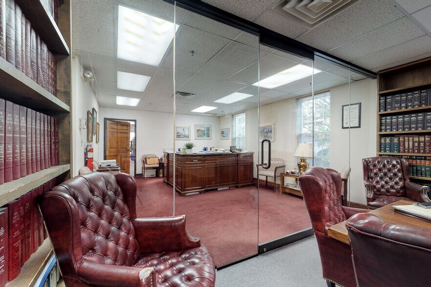 More Photos Of 2 Forest Ave, Oradell Medical For Sale